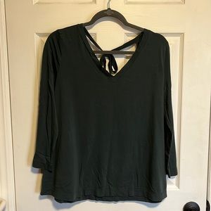 V neck 3/4 sleeve shirt